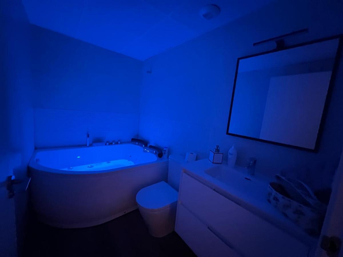 Alameda Velvet Ciudad Ciencias - Housevanlive Валенсия Екстериор снимка
