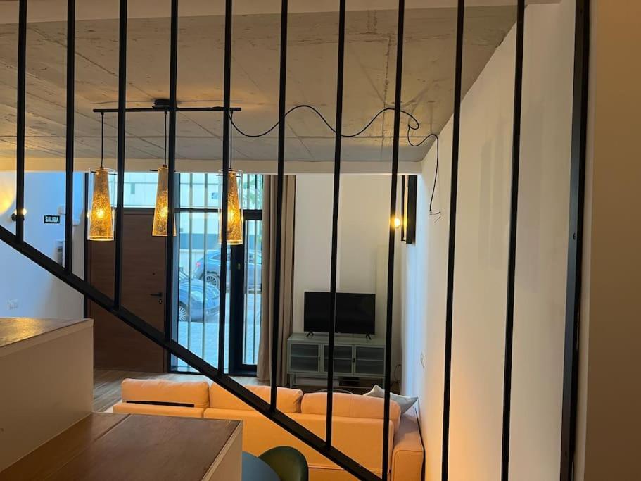 Alameda Velvet Ciudad Ciencias - Housevanlive Валенсия Екстериор снимка